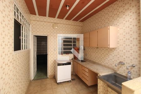 Casa à venda com 350m², 5 quartos e 3 vagasÁrea de Serviço