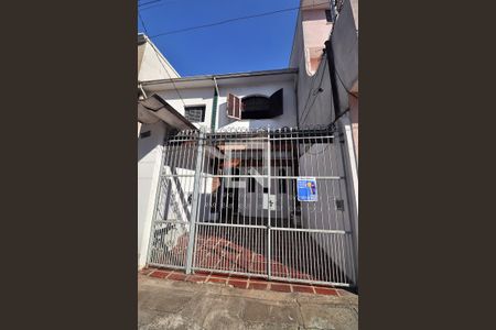 Casa à venda com 111m², 2 quartos e 1 vagaFachada