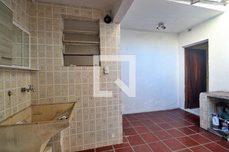 Casa à venda com 111m², 2 quartos e 1 vagaÁrea de Serviço