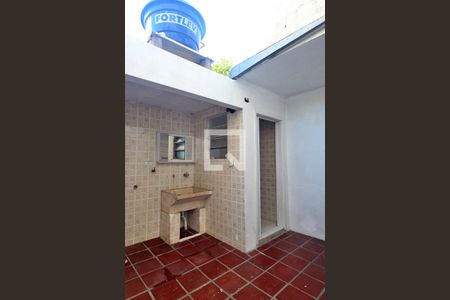 Casa à venda com 111m², 2 quartos e 1 vagaÁrea de Serviço