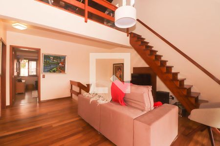 Casa à venda com 400m², 4 quartos e 4 vagas Casa à venda com 400m², 4 quartos e 4 vagasSala