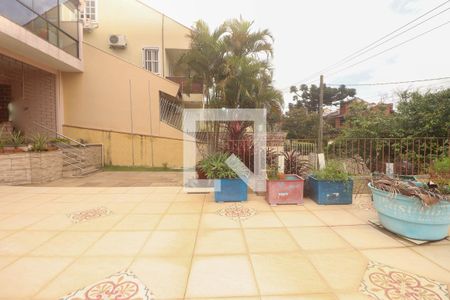 Casa à venda com 400m², 4 quartos e 4 vagas Casa à venda com 400m², 4 quartos e 4 vagasÁrea Externa