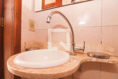 Casa à venda com 400m², 4 quartos e 4 vagas Casa à venda com 400m², 4 quartos e 4 vagasÁrea Externa - Banheiro