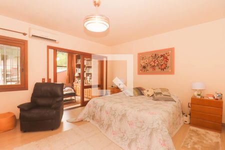 Casa à venda com 400m², 4 quartos e 4 vagas Casa à venda com 400m², 4 quartos e 4 vagasSuíte