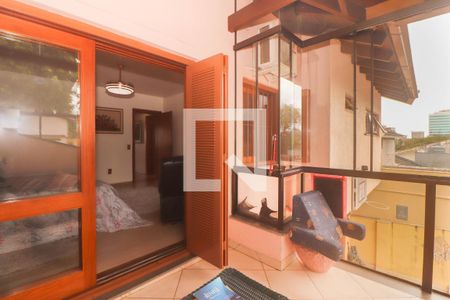 Casa à venda com 400m², 4 quartos e 4 vagas Casa à venda com 400m², 4 quartos e 4 vagasVaranda da Suíte