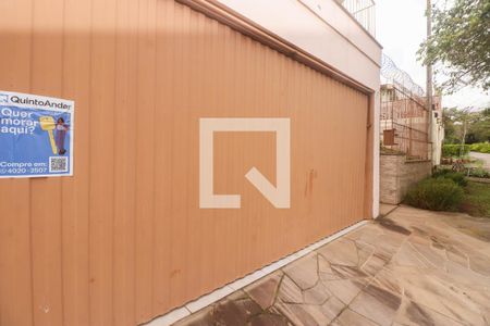 Casa à venda com 400m², 4 quartos e 4 vagas Casa à venda com 400m², 4 quartos e 4 vagasFachada