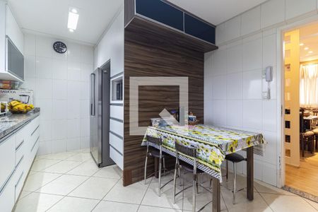 Apartamento à venda com 140m², 3 quartos e 3 vagas Apartamento à venda com 140m², 3 quartos e 3 vagasCozinha