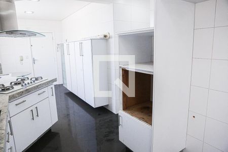 Apartamento à venda com 160m², 2 quartos e 2 vagas Apartamento à venda com 160m², 2 quartos e 2 vagasCozinha