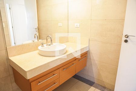 Apartamento à venda com 160m², 2 quartos e 2 vagas Apartamento à venda com 160m², 2 quartos e 2 vagasBanheiro