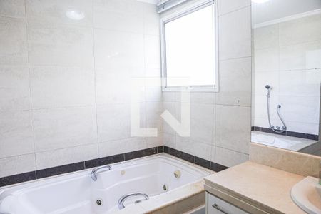 Apartamento à venda com 160m², 2 quartos e 2 vagas Apartamento à venda com 160m², 2 quartos e 2 vagasBanheiro da Suíte