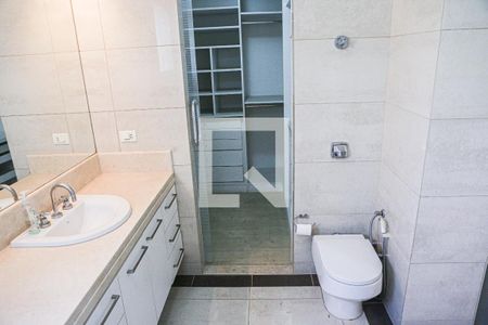 Apartamento à venda com 160m², 2 quartos e 2 vagas Apartamento à venda com 160m², 2 quartos e 2 vagasBanheiro da Suíte