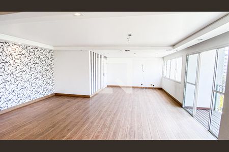 Apartamento à venda com 160m², 2 quartos e 2 vagas Apartamento à venda com 160m², 2 quartos e 2 vagasSala