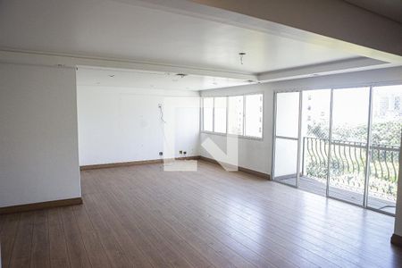Apartamento à venda com 160m², 2 quartos e 2 vagas Apartamento à venda com 160m², 2 quartos e 2 vagasSala