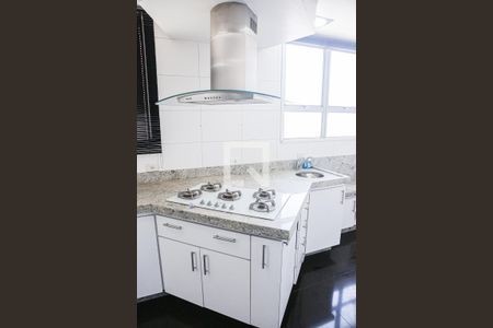 Apartamento à venda com 160m², 2 quartos e 2 vagas Apartamento à venda com 160m², 2 quartos e 2 vagasCozinha