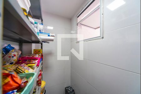 Apartamento à venda com 140m², 3 quartos e 2 vagas Apartamento à venda com 140m², 3 quartos e 2 vagasDespensa