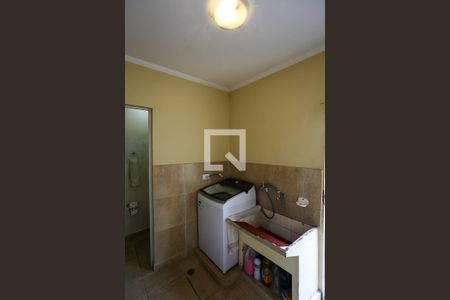 Casa à venda com 280m², 3 quartos e 2 vagasÁrea de Serviço