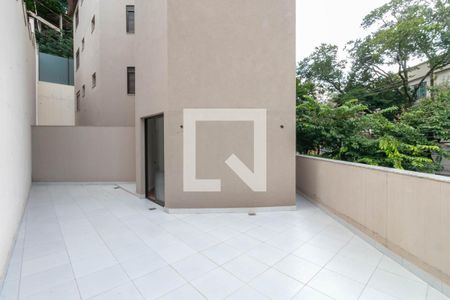 Apartamento à venda com 102m², 2 quartos e 2 vagas Apartamento à venda com 102m², 2 quartos e 2 vagasÁrea Externa Quarto 2