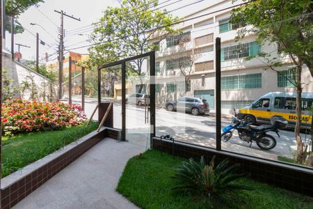 Apartamento à venda com 102m², 2 quartos e 2 vagas Apartamento à venda com 102m², 2 quartos e 2 vagasFachada