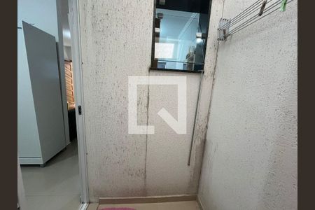 Apartamento à venda com 26m², 1 quarto e sem vaga Apartamento à venda com 26m², 1 quarto e sem vagaVaranda