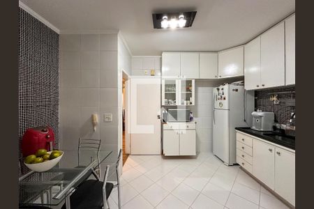 Apartamento à venda com 131m², 3 quartos e 2 vagasCozinha
