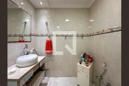 Apartamento à venda com 131m², 3 quartos e 2 vagasBanheiro Suíte