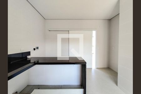 Apartamento à venda com 253m², 4 quartos e 4 vagasCozinha