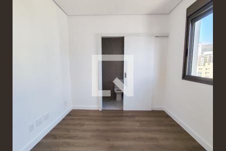 Apartamento à venda com 148m², 4 quartos e 4 vagas Apartamento à venda com 148m², 4 quartos e 4 vagasQuarto 01