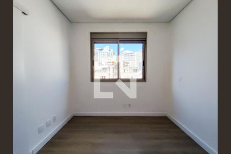Apartamento à venda com 148m², 4 quartos e 4 vagas Apartamento à venda com 148m², 4 quartos e 4 vagasQuarto 02