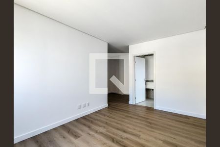Apartamento à venda com 148m², 4 quartos e 4 vagas Apartamento à venda com 148m², 4 quartos e 4 vagasQuarto 03