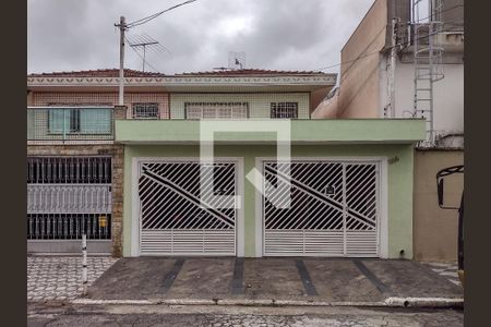 Casa à venda com 140m², 3 quartos e 2 vagasFachada