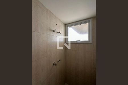 Apartamento à venda com 820m², 6 quartos e 6 vagasDetalhe Banheiro Suíte 3