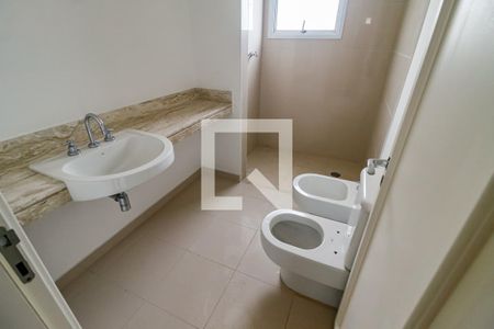 Apartamento à venda com 425m², 7 quartos e 5 vagasBanheiro da Suíte 1