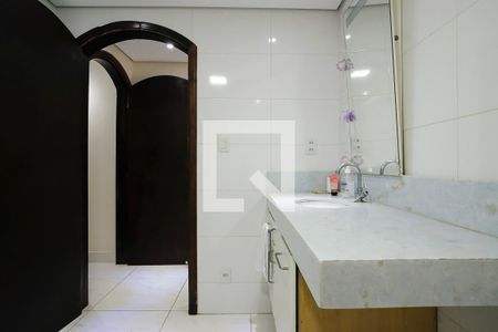 Casa à venda com 380m², 5 quartos e 2 vagasBanheiro Suíte 2