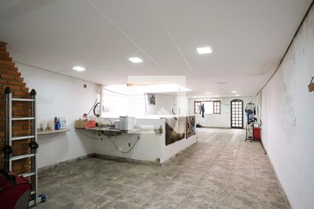 Casa à venda com 380m², 5 quartos e 2 vagasQuintal