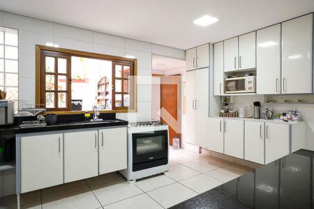 Casa à venda com 380m², 5 quartos e 2 vagasCozinha