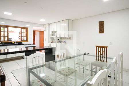 Casa à venda com 380m², 5 quartos e 2 vagasCozinha