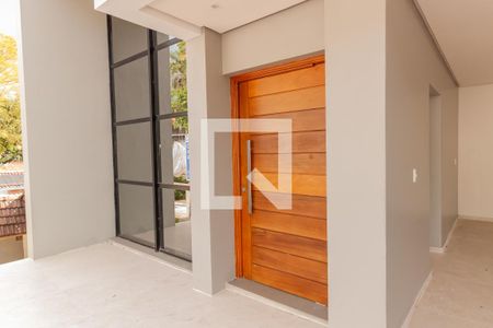 Casa à venda com 192m², 3 quartos e 2 vagas Casa à venda com 192m², 3 quartos e 2 vagasFachada