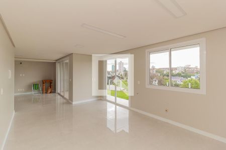 Casa à venda com 192m², 3 quartos e 2 vagas Casa à venda com 192m², 3 quartos e 2 vagasCozinha e Área de Serviço