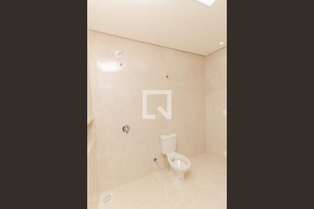 Casa à venda com 192m², 3 quartos e 2 vagas Casa à venda com 192m², 3 quartos e 2 vagasBanheiro da Suíte