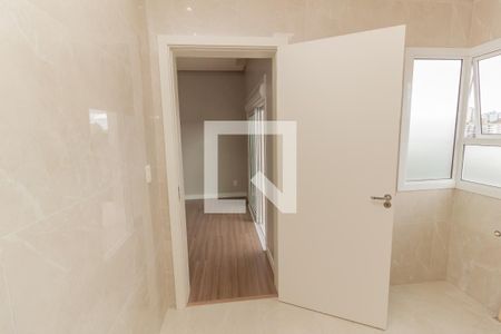 Casa à venda com 192m², 3 quartos e 2 vagas Casa à venda com 192m², 3 quartos e 2 vagasBanheiro da Suíte