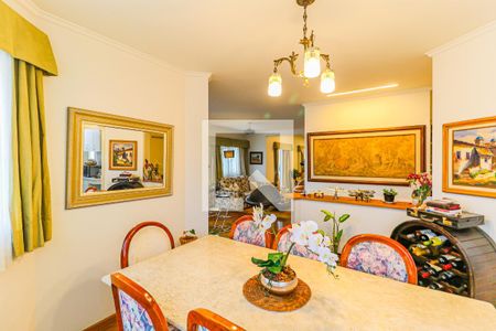 Apartamento à venda com 159m², 2 quartos e 2 vagas Apartamento à venda com 159m², 2 quartos e 2 vagasSala de jantar