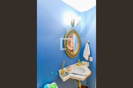 Apartamento à venda com 159m², 2 quartos e 2 vagas Apartamento à venda com 159m², 2 quartos e 2 vagasLavabo