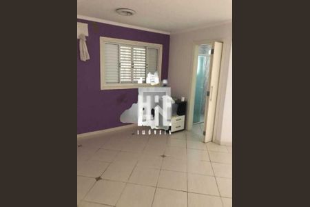 Casa à venda com 3 quartos, 250m² em Vila Monumento, São Paulo