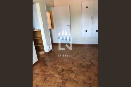 Casa à venda com 3 quartos, 250m² em Vila Monumento, São Paulo