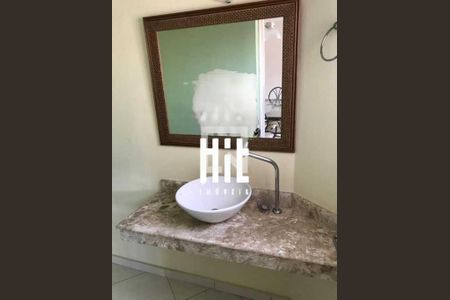 Casa à venda com 3 quartos, 250m² em Vila Monumento, São Paulo