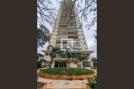 Apartamento à venda com 140m², 3 quartos e 2 vagas Apartamento à venda com 140m², 3 quartos e 2 vagasFachada