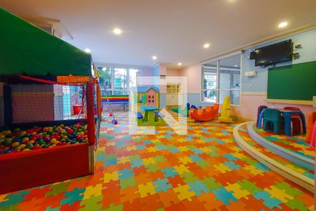 Apartamento à venda com 140m², 3 quartos e 2 vagas Apartamento à venda com 140m², 3 quartos e 2 vagasBrinquedoteca