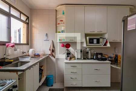 Apartamento à venda com 167m², 3 quartos e 3 vagas Apartamento à venda com 167m², 3 quartos e 3 vagasCozinha