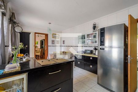 Casa à venda com 250m², 2 quartos e 5 vagas Casa à venda com 250m², 2 quartos e 5 vagasCozinha