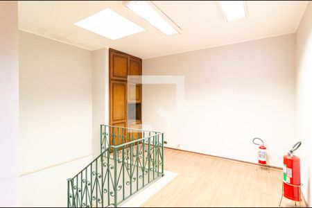 Casa à venda com 296m², 3 quartos e 2 vagas Casa à venda com 296m², 3 quartos e 2 vagasHall dos Quartos